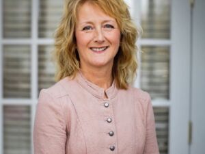 Photo of Laurie Schultz Photo of Laurie Schultz